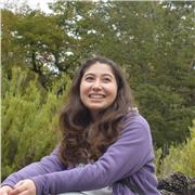 Profesora de Lenguaje y comunicación que ofrece clases online a estudiantes de 8vo básico a 4to medio, incluyendo materia PAES o de escritura, literatura y oralidad